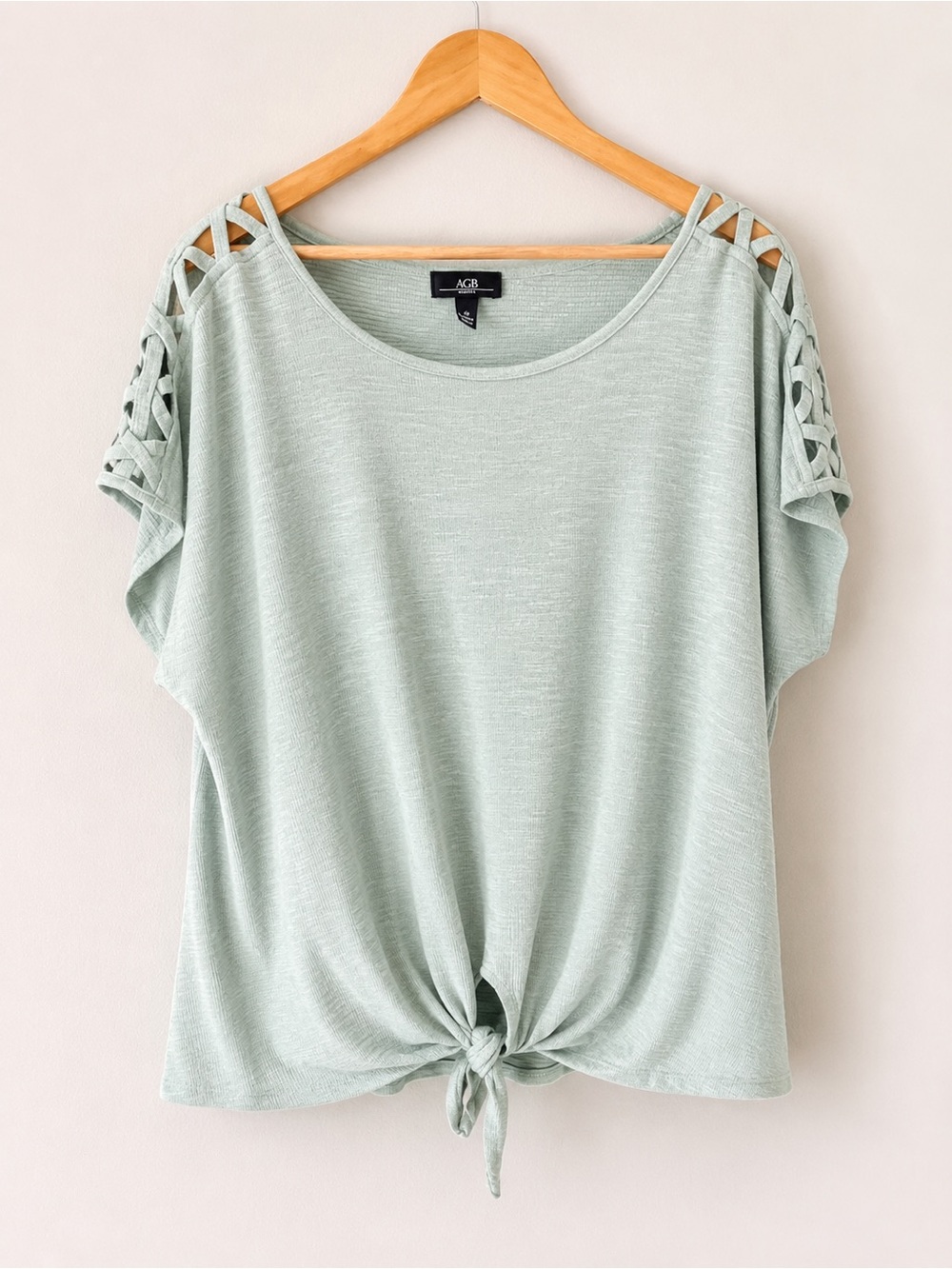 *NWOT* AGB Woman Plus Size Mint Green Lattice Tie Sleeve Front Knot Top - 1X